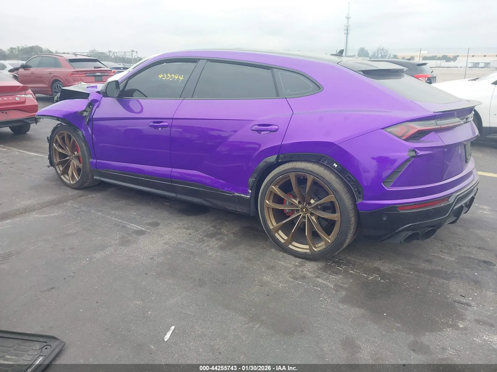 2021 Lamborghini Urus GRAPHITE CAPSULE/PEARL CAPSULE
