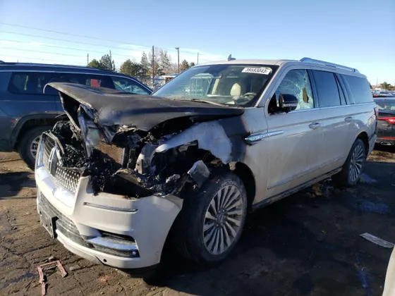 2021 Lincoln Navigator L Reserve
