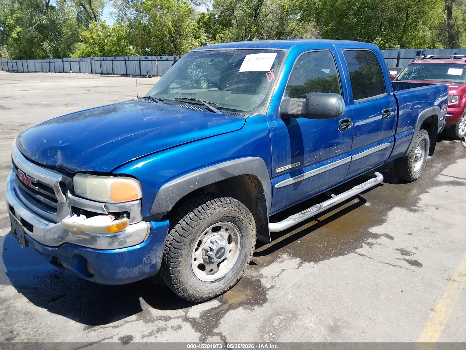 2004 GMC Sierra 2500 Crew Cab SLT