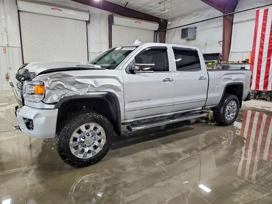 2018 GMC Sierra 2500HD Denali