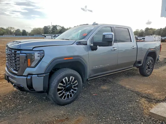 2024 GMC Sierra 2500HD Denali Ultimate