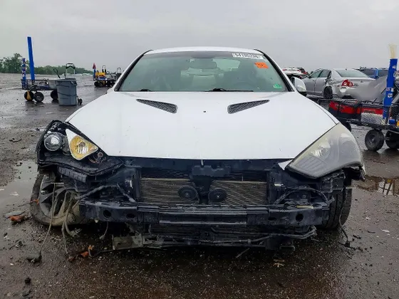 2015 Hyundai Genesis Coupe 3.8L Base