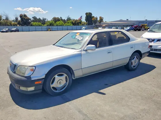 2000 Lexus LS 400 LS