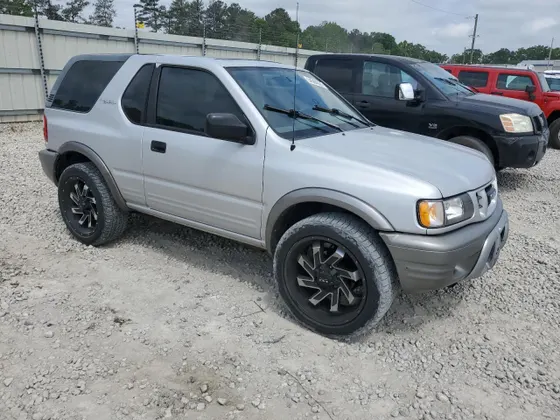 2002 Isuzu Rodeo Sport SPORT