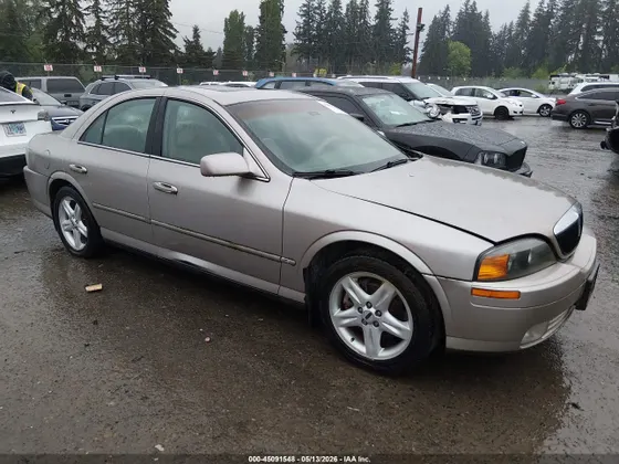 2000 Lincoln LS V8 AUTO