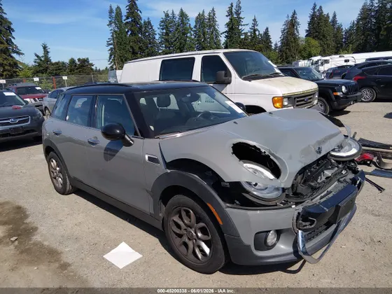 2016 MINI Cooper Clubman COOPER