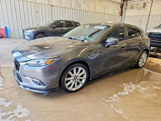 2017 Mazda Mazda3 5-Door Grand Touring