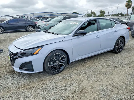 2026 Nissan Altima 2.5 SR