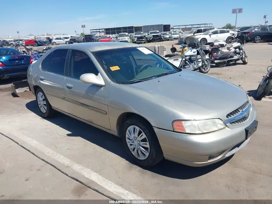 2000 Nissan Altima XE