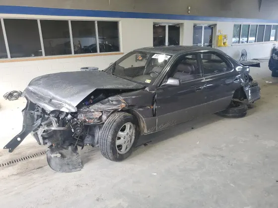 1995 Lexus ES 300 300