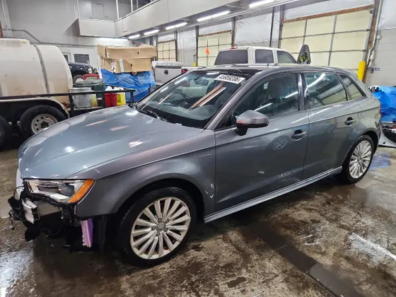 2016 Audi A3 e-tron Premium