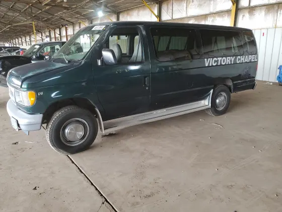 2001 Ford Club Wagon XL