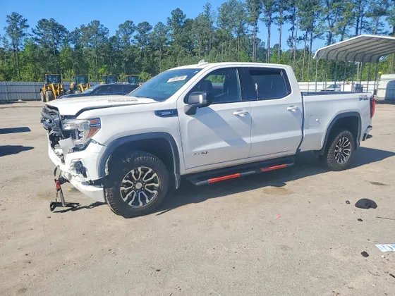 2022 GMC Sierra 1500 Limited AT4