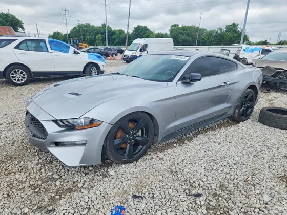 2022 Ford Mustang EcoBoost