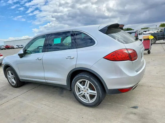 2011 Porsche Cayenne S