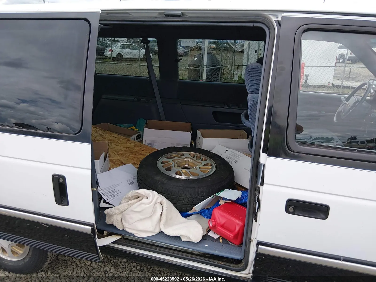 1992 Plymouth GRAND VOYAGER LE