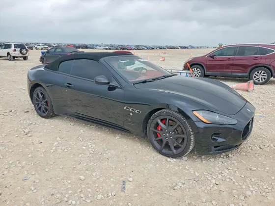 2012 Maserati GranTurismo Convertible Sport