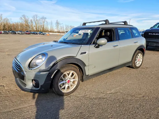 2018 MINI Clubman Cooper