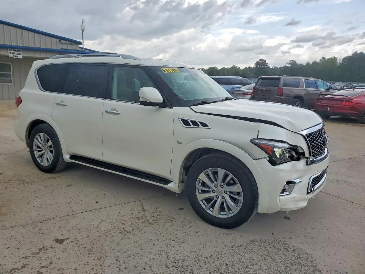 2017 INFINITI QX80