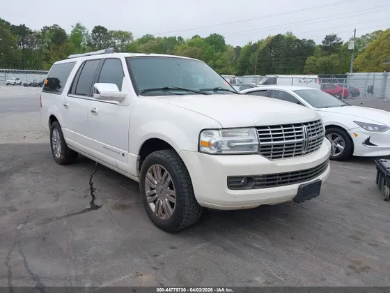 2011 Lincoln Navigator L