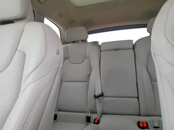 2025 Volvo XC60 Plug-In Hybrid Ultra