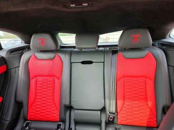 2022 Lamborghini Urus