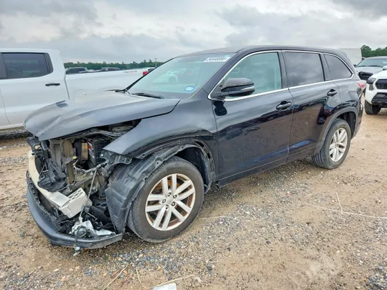2015 Toyota Highlander LE