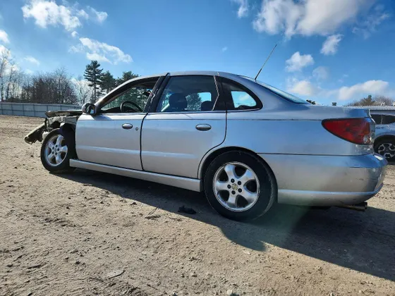 2004 Saturn L-Series L300 2