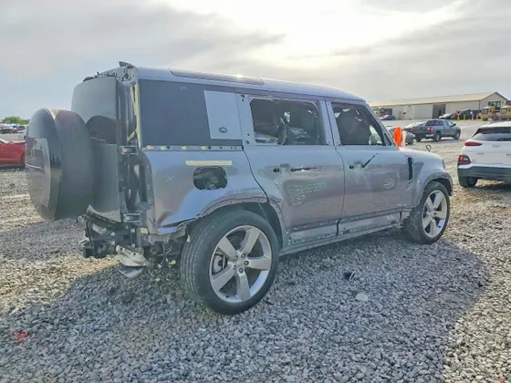 2024 Land Rover Defender SE