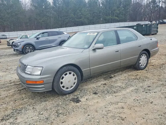1995 Lexus LS 400