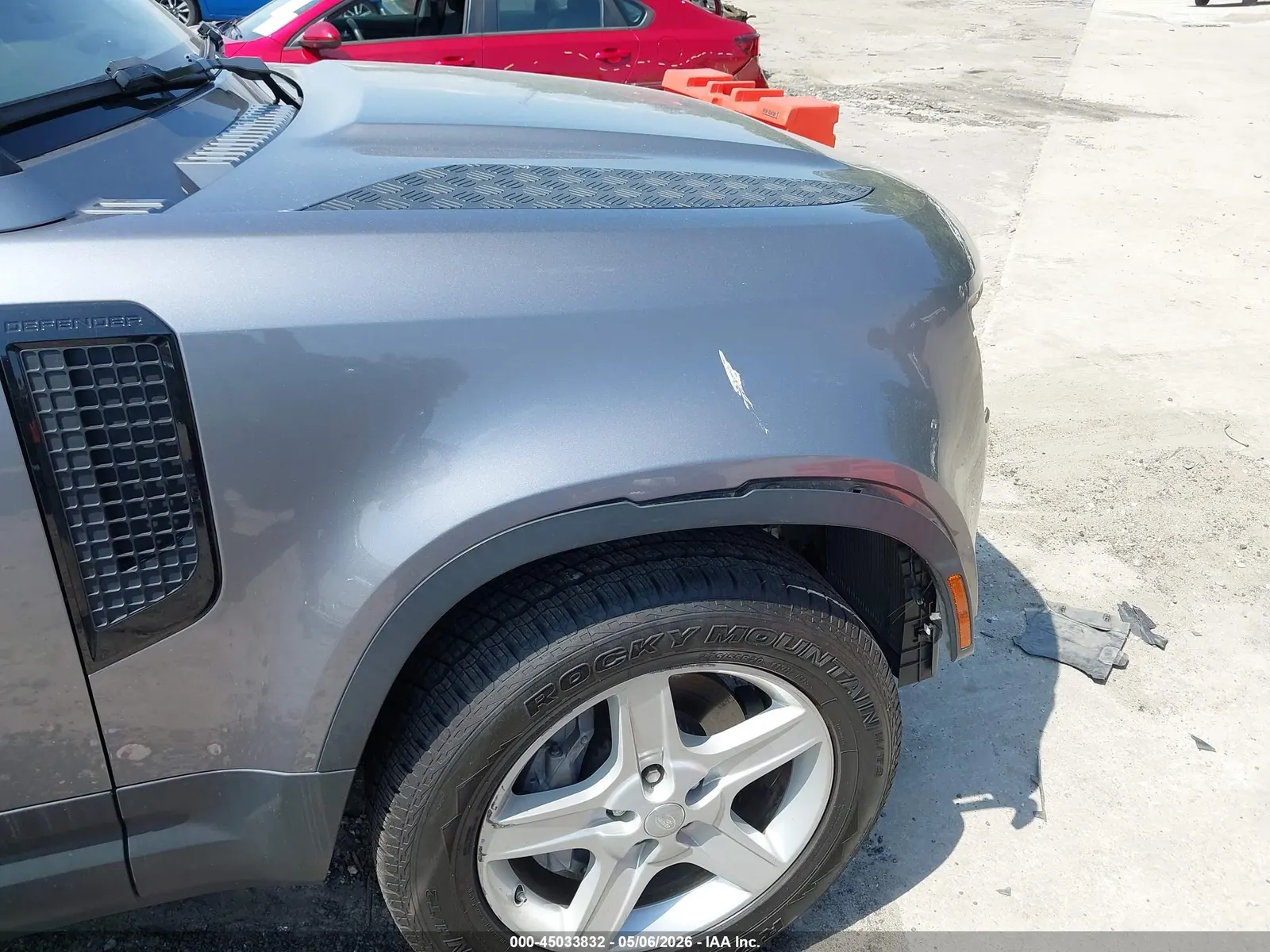 2020 Land Rover Defender SE