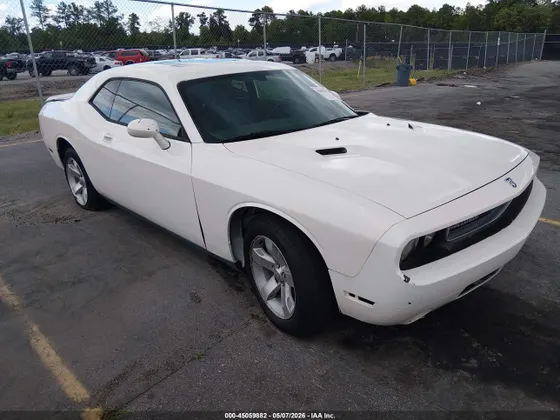 2009 Dodge Challenger SE