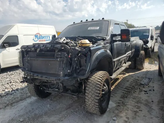 2016 Ford Super Duty F-350 DRW Lariat