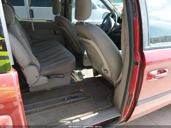 2003 Chrysler Voyager LX