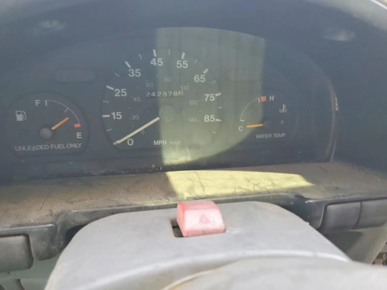 1993 Geo Metro