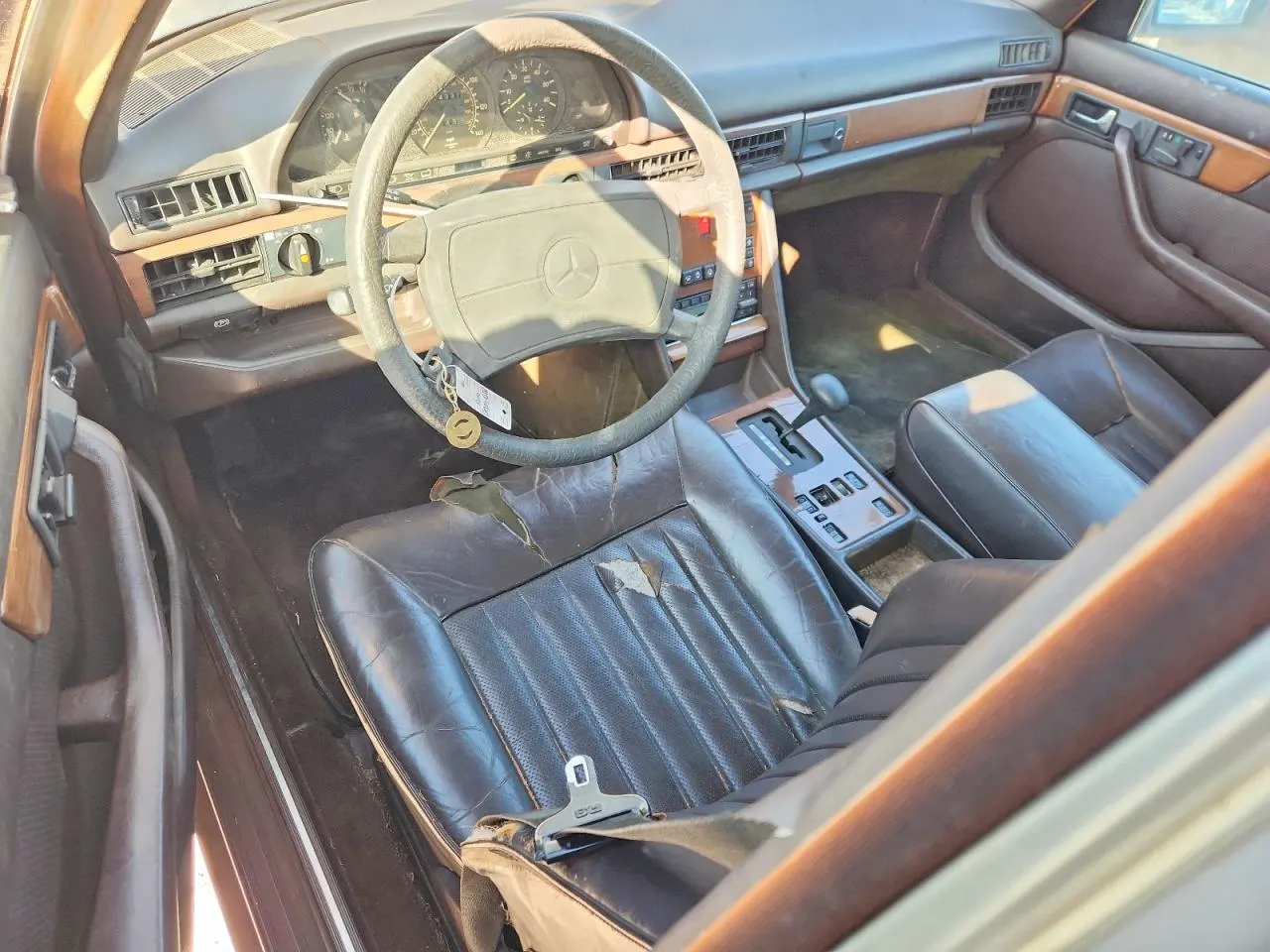 1986 Mercedes-Benz 300 Series 300SDL