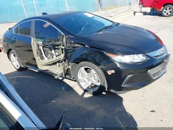 2018 Chevrolet Volt LT