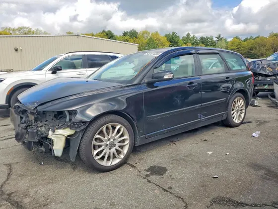 2011 Volvo V50