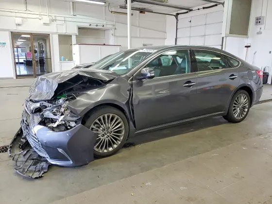 2016 Toyota Avalon XLE