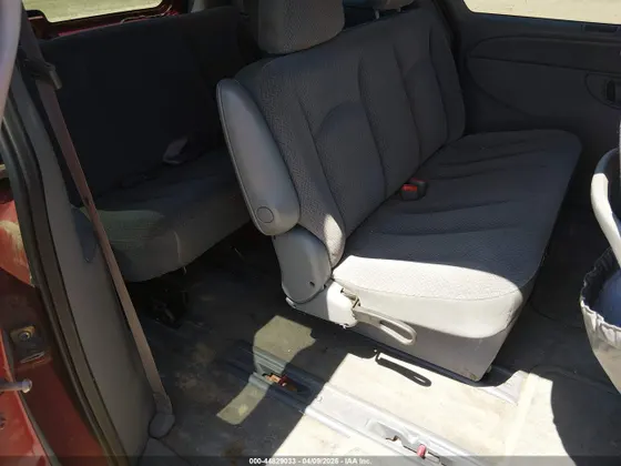 2007 Chrysler Town & Country SWB