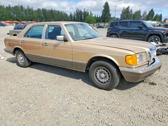 1985 Mercedes-Benz 300 Series 300SD