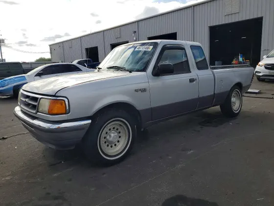 1996 Ford Ranger XL