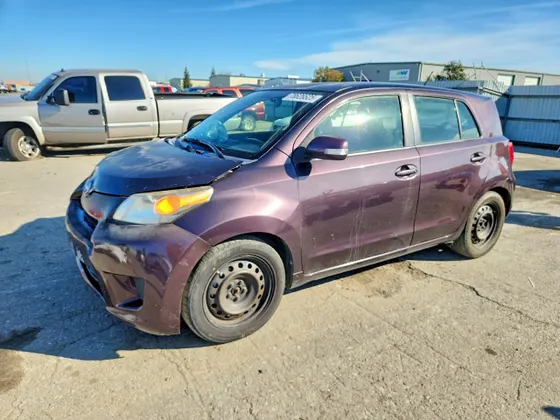 2013 Scion xD SCION XD