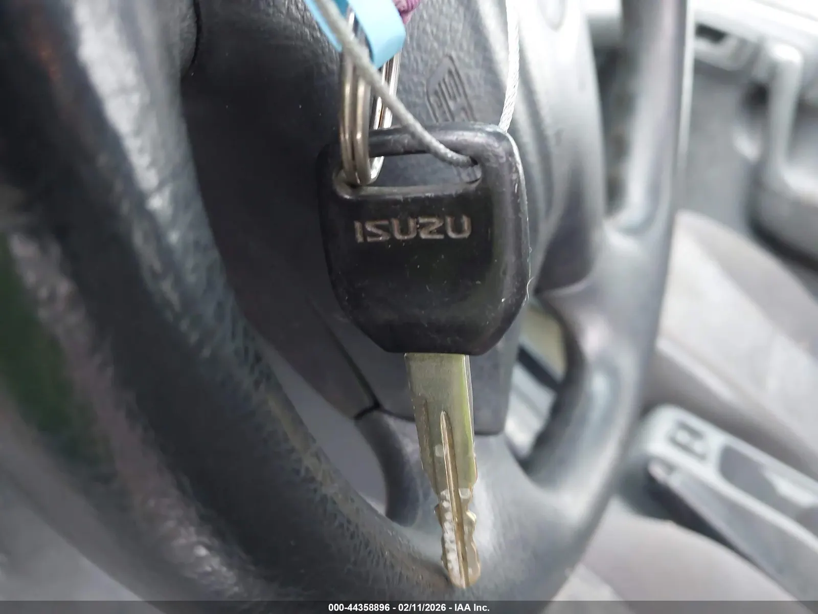 2002 Isuzu Rodeo Sport S 3.2L V6 HARD TOP/S 3.2L V6 SOFT TOP