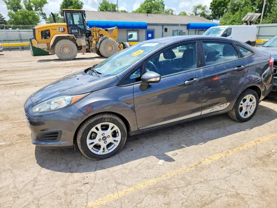 2015 Ford Fiesta SE