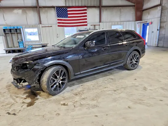 2020 Volvo V90 Cross Country