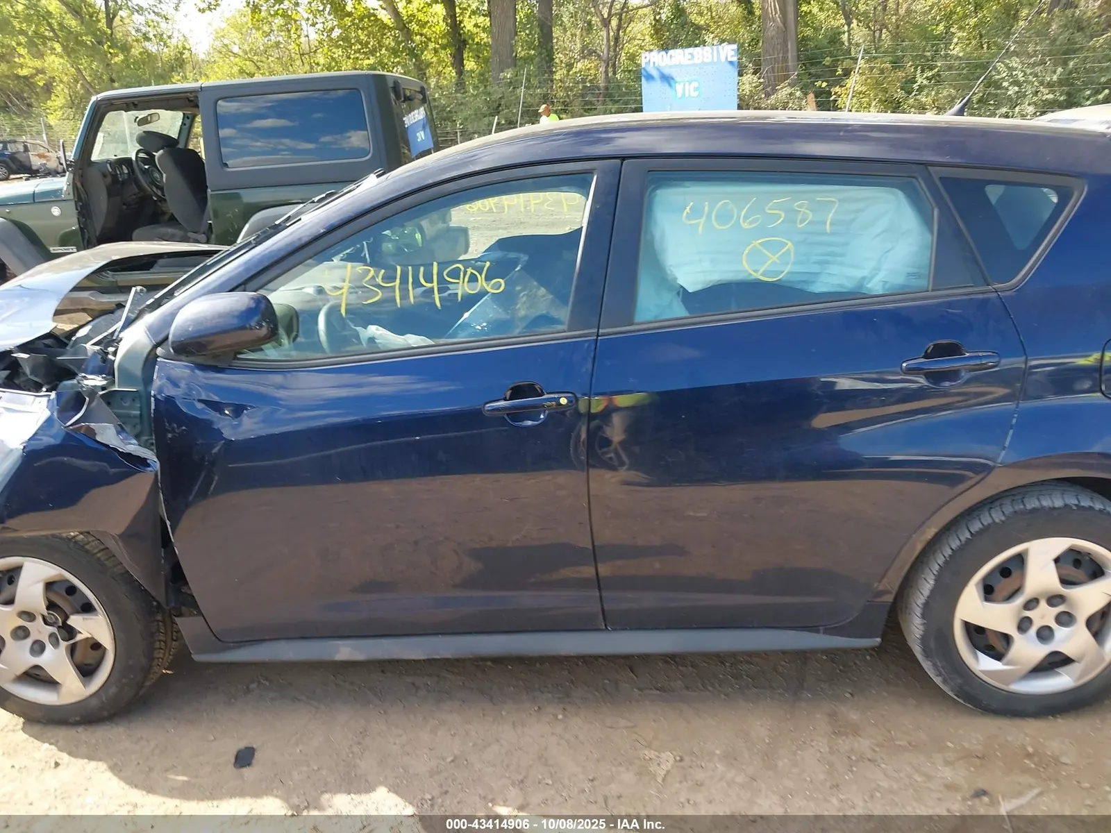 2010 Pontiac Vibe w/1SA