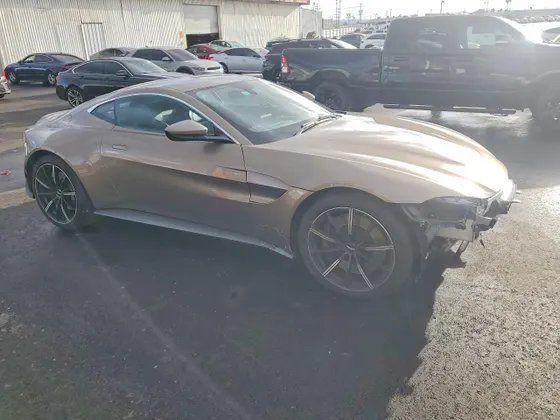 2020 Aston Martin Vantage