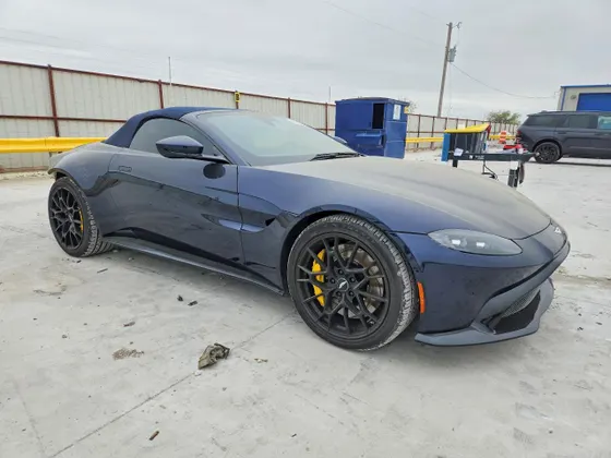 2021 Aston Martin Vantage
