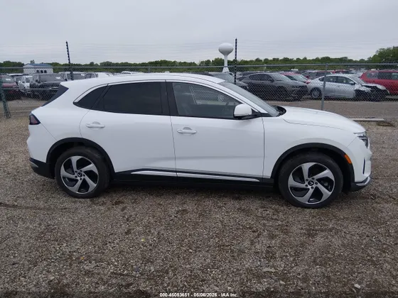 2024 VinFast VF 8 Eco